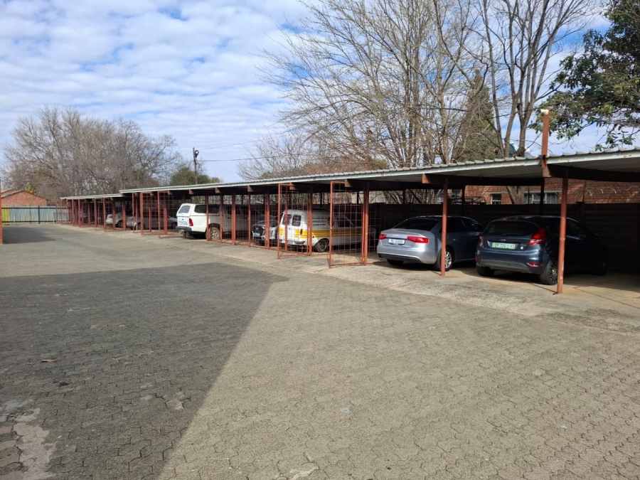 1 Bedroom Property for Sale in Brandwag Free State